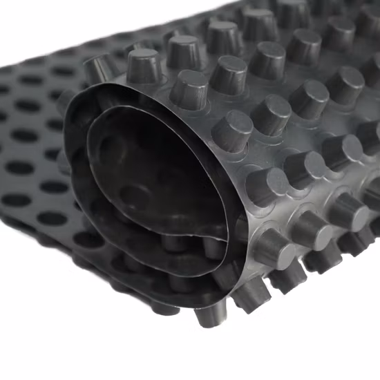 Excellentes performances du panneau de drainage en plastique à fossettes HDPE/matériaux de construction bon marché
